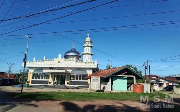 Meunasah al-hidayah Gampong Lamdom , Banda Aceh.